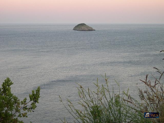 tramonto con  vetara.JPG